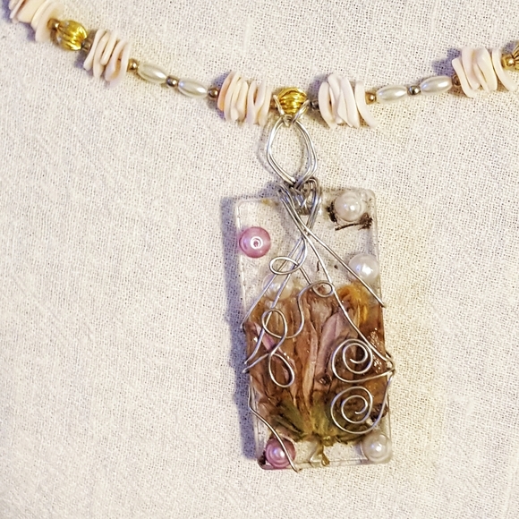 Artisan Jewelry - Mermaid necklace! Pearl & resin cast flower